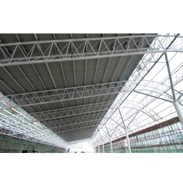 Vorgefertigte moderne Design Stahlstruktur Dachbasketball Fitnessstudio Fußball Platz Rahmen Dach Stadion Bau